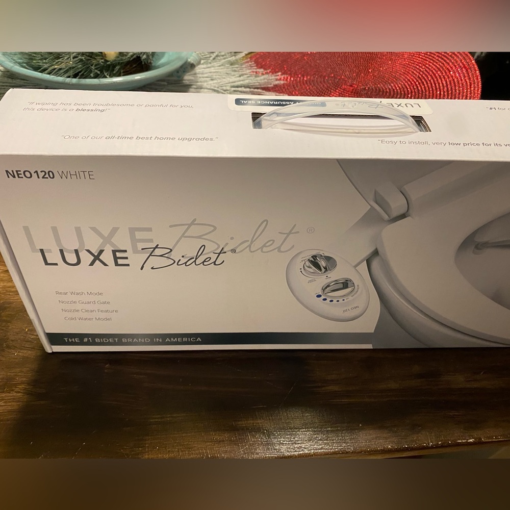 Luxe Bidet Attachment in White